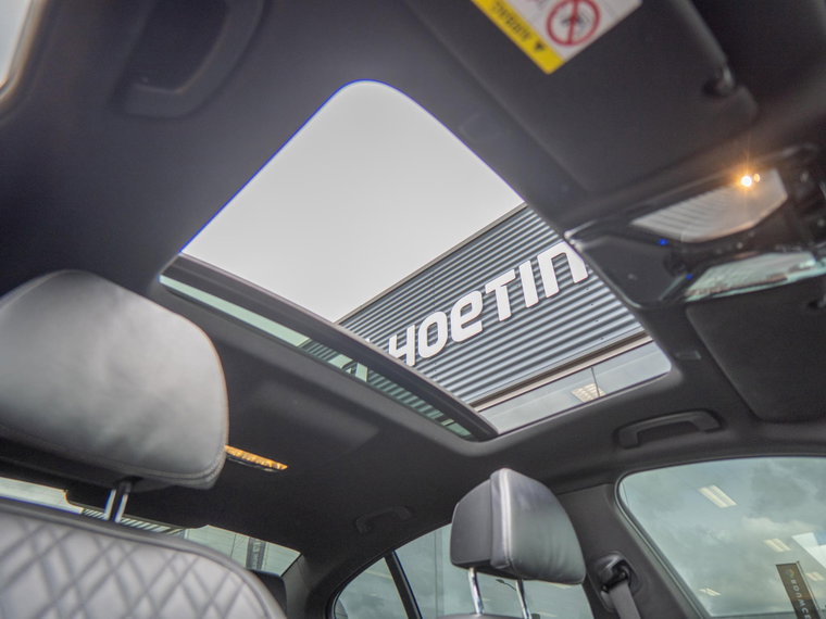 Vehicle Image 48