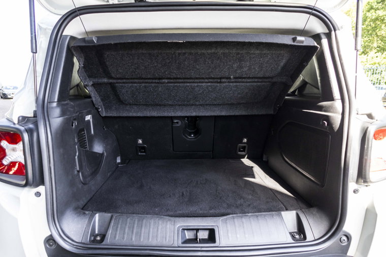 Vehicle Image 14