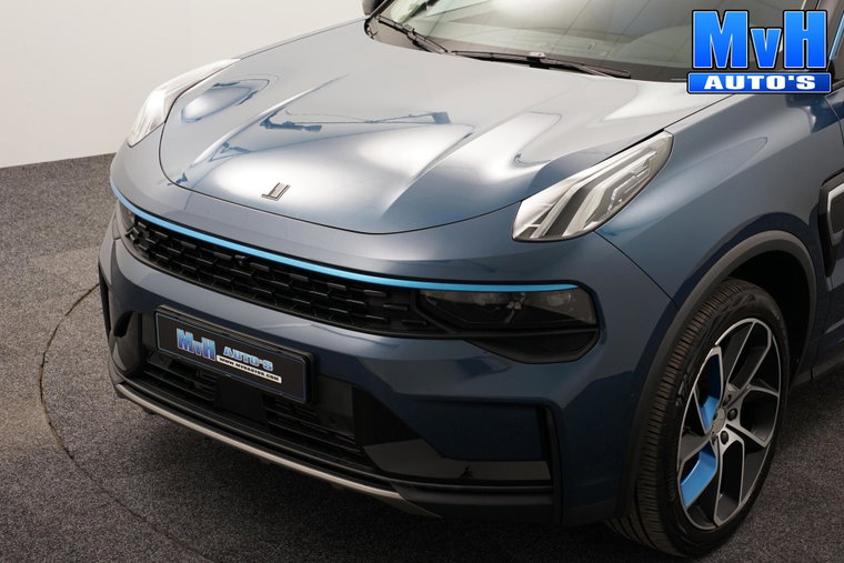 Vehicle Image 32