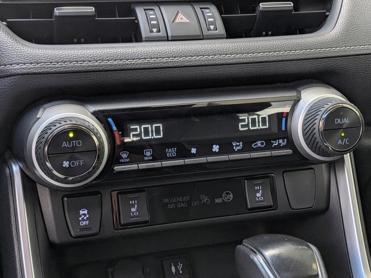 Vehicle Image 43