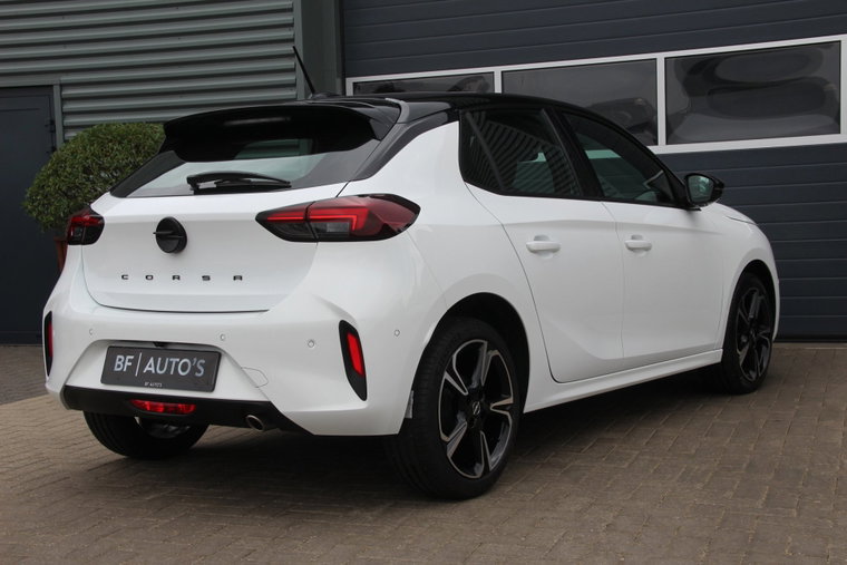 Vehicle Image 24
