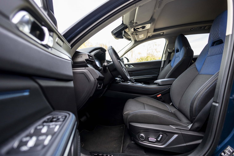 Vehicle Image 21