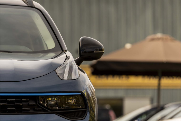 Vehicle Image 9