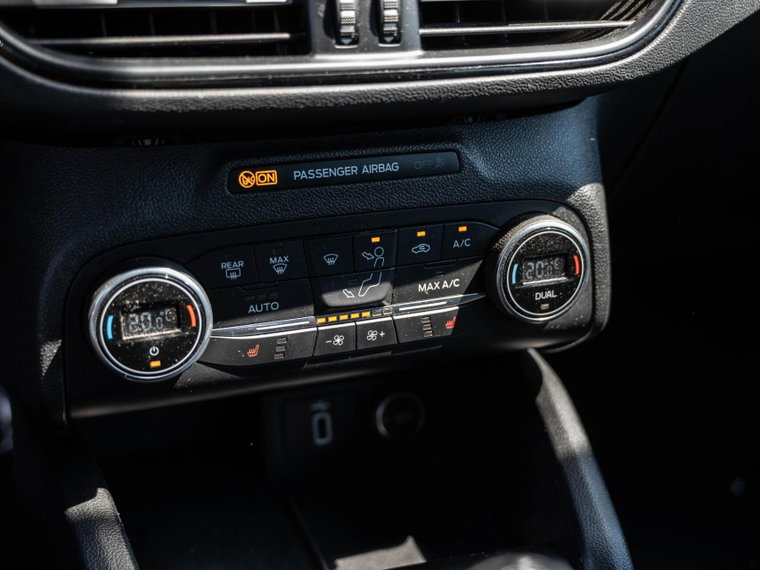 Vehicle Image 28