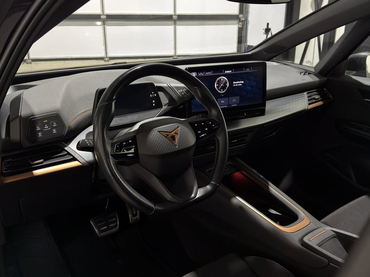 Vehicle Image 22