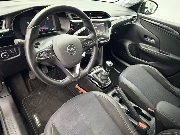Vehicle Image 16