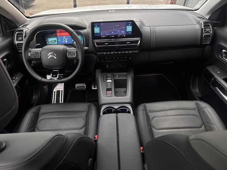 Vehicle Image 17