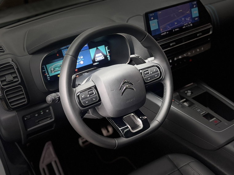 Vehicle Image 19