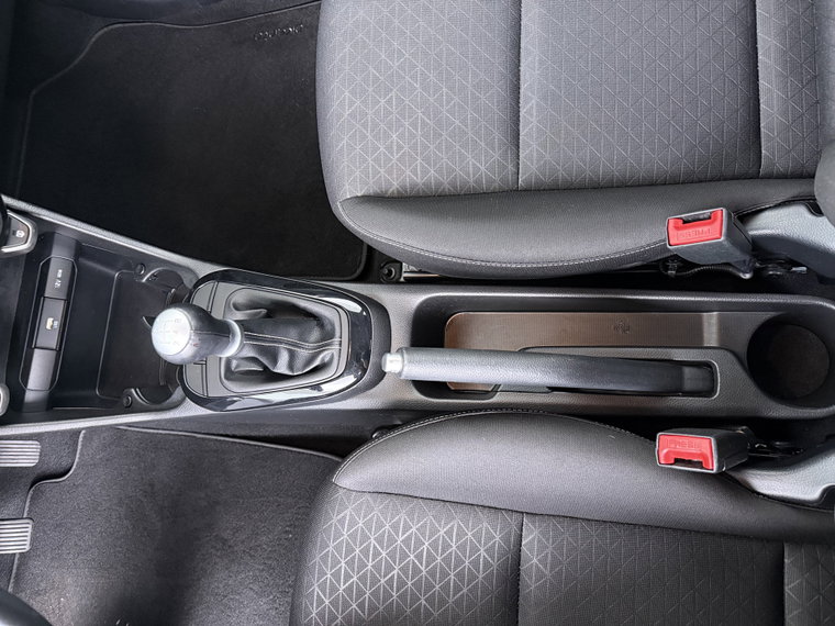 Vehicle Image 33