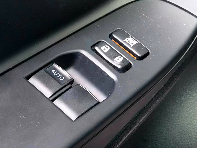 Vehicle Image 33