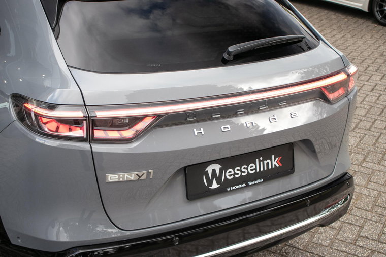 Vehicle Image 31