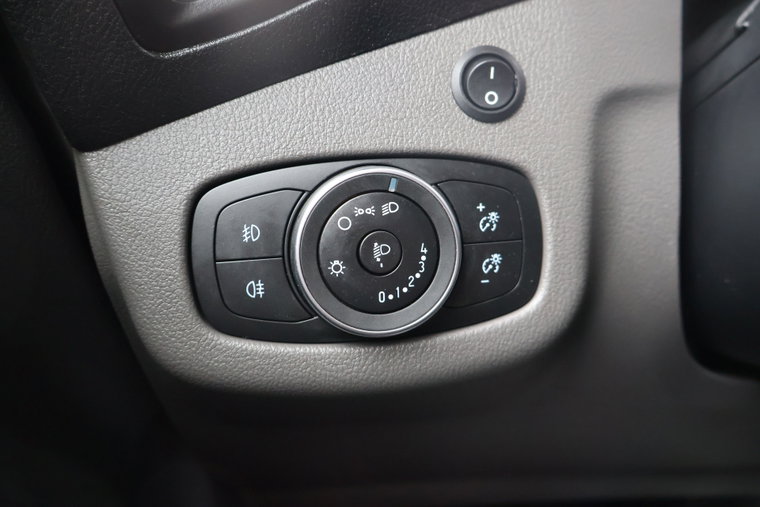 Vehicle Image 24