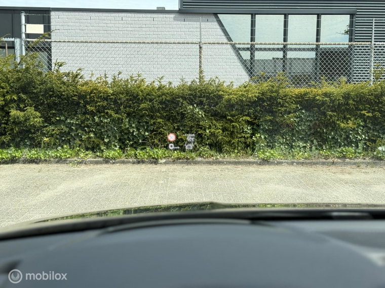 Vehicle Image 29