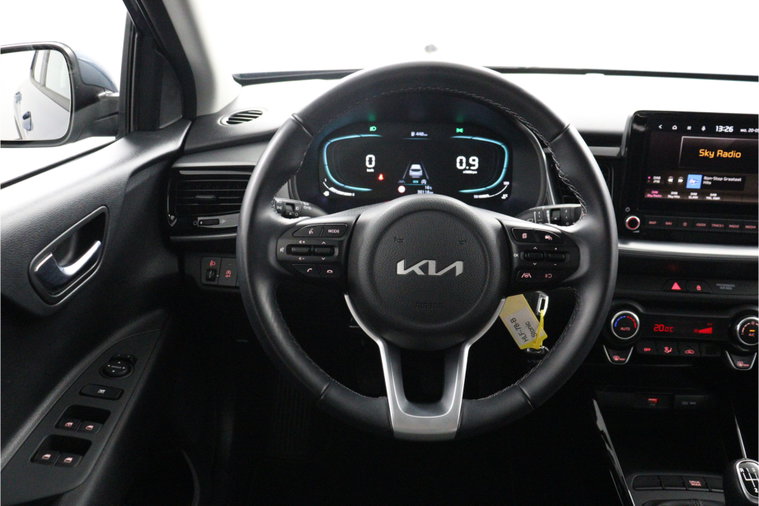 Vehicle Image 32