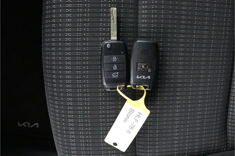 Vehicle Image 52