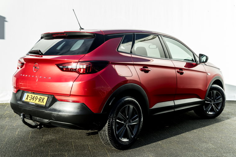Vehicle Image 6