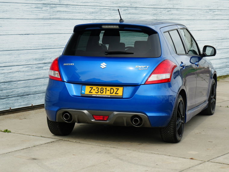 Vehicle Image 19