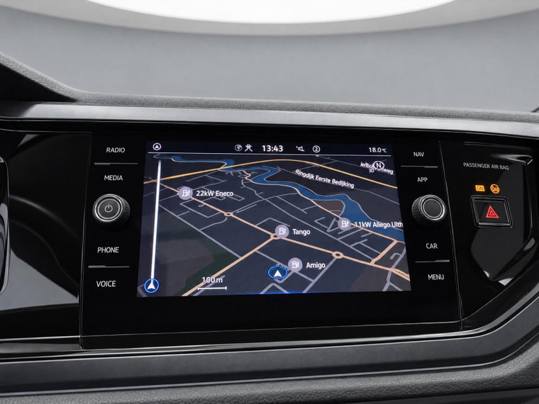 Vehicle Image 9