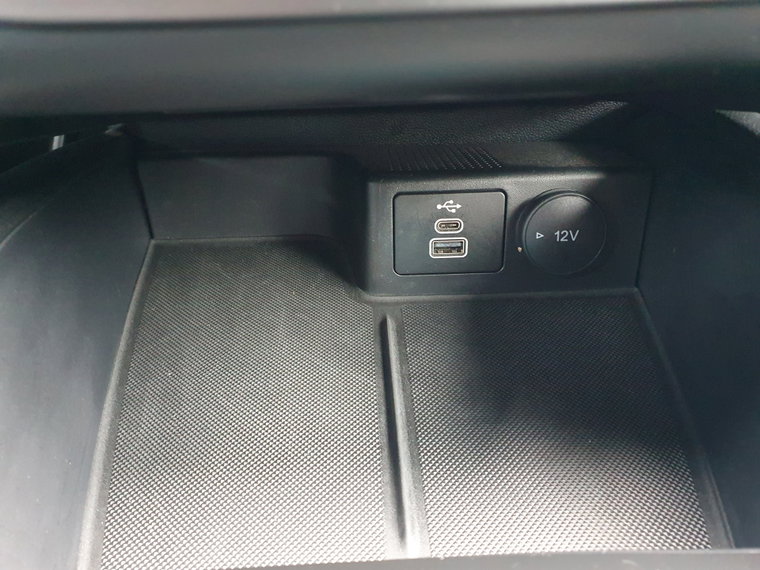 Vehicle Image 33