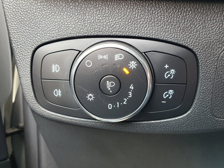Vehicle Image 38