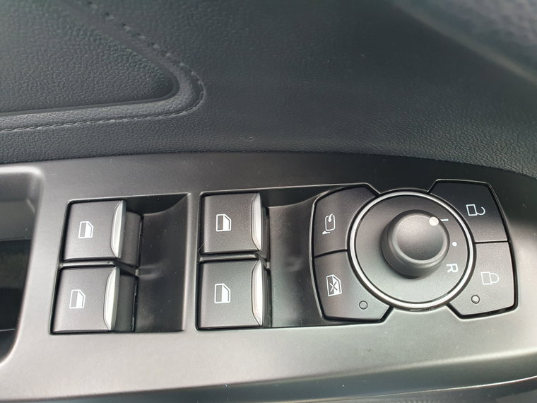 Vehicle Image 39