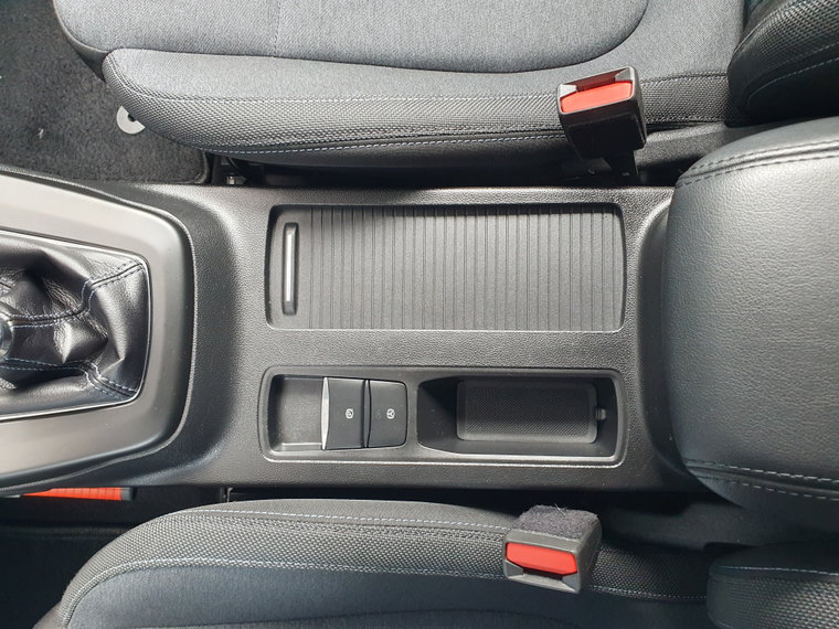 Vehicle Image 40
