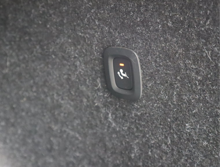 Vehicle Image 27