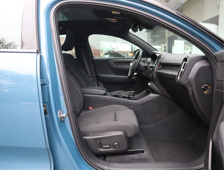 Vehicle Image 34
