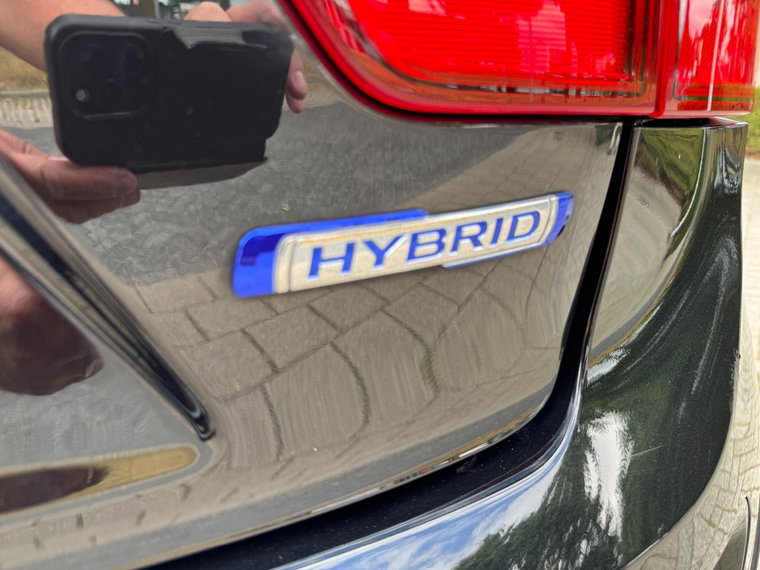 Vehicle Image 10