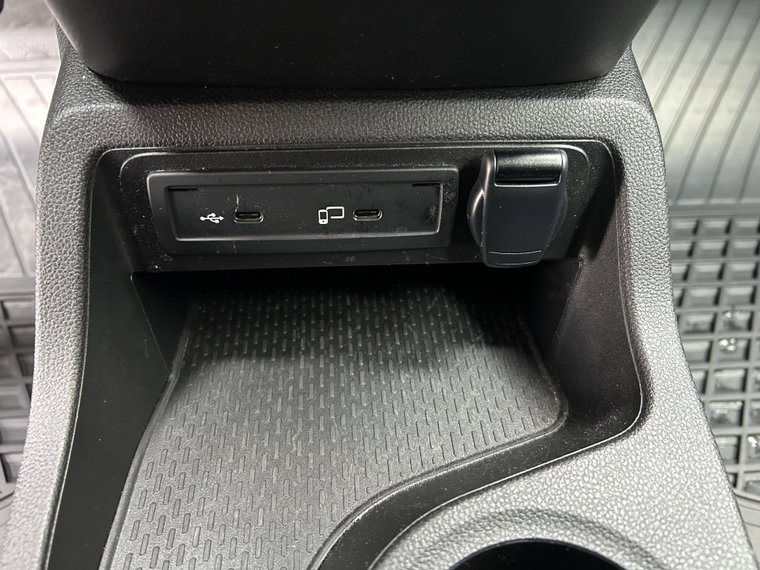 Vehicle Image 24