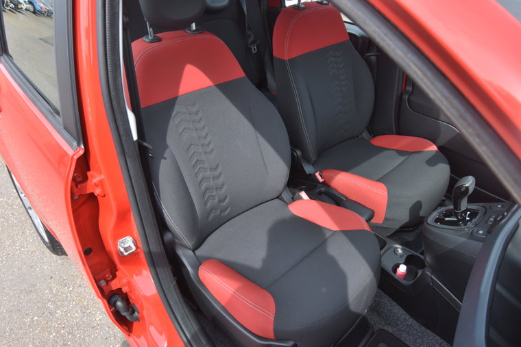 Vehicle Image 8