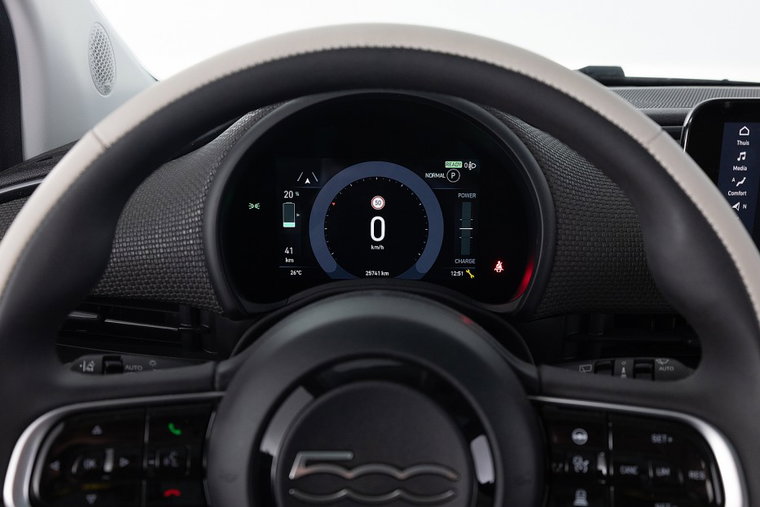 Vehicle Image 21
