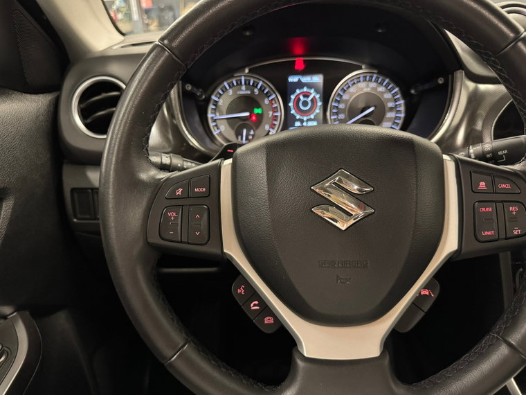 Vehicle Image 24