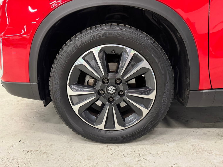 Vehicle Image 8