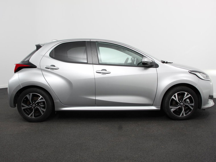Vehicle Image 7