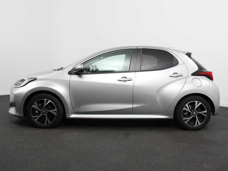 Vehicle Image 8