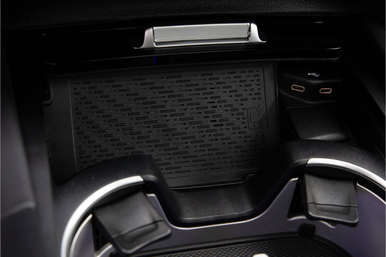 Vehicle Image 50