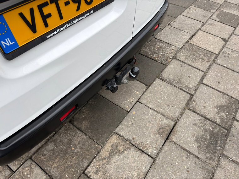 Vehicle Image 28