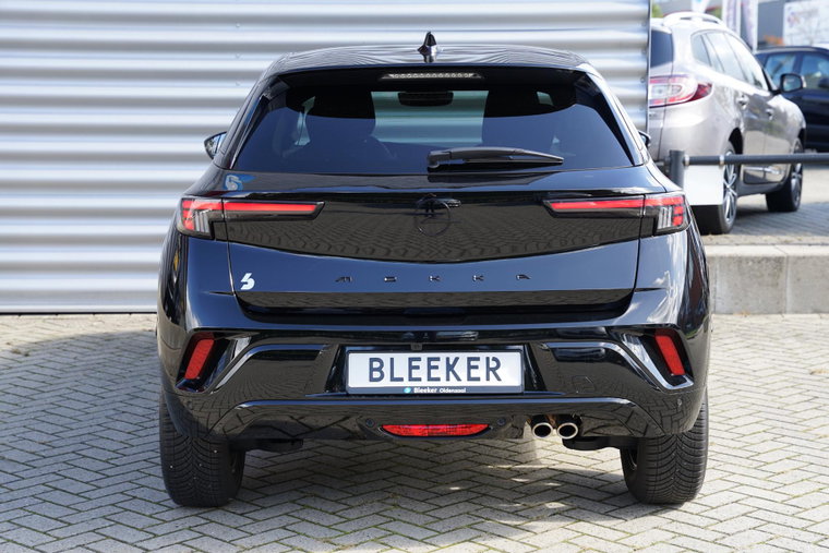 Vehicle Image 19