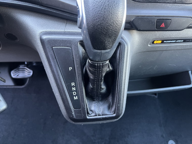 Vehicle Image 32