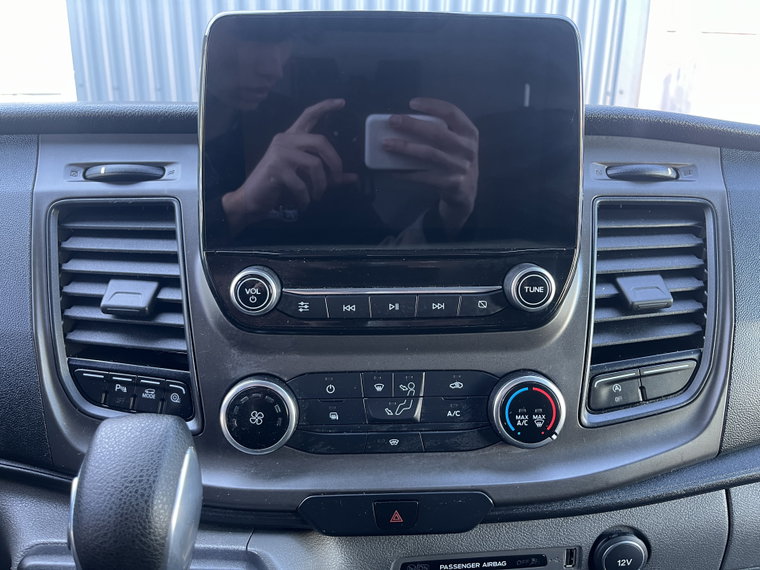 Vehicle Image 33