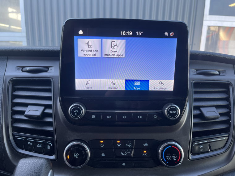 Vehicle Image 36