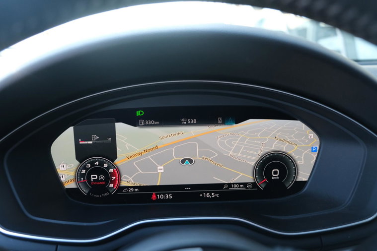 Vehicle Image 16