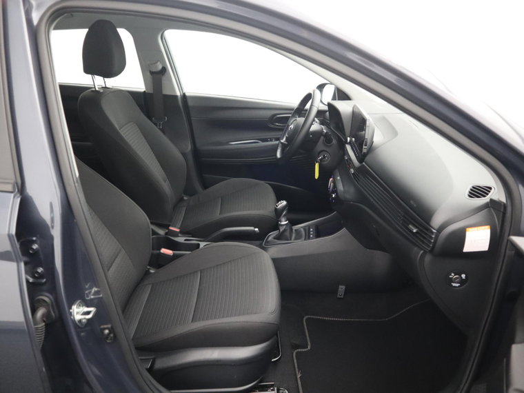Vehicle Image 37