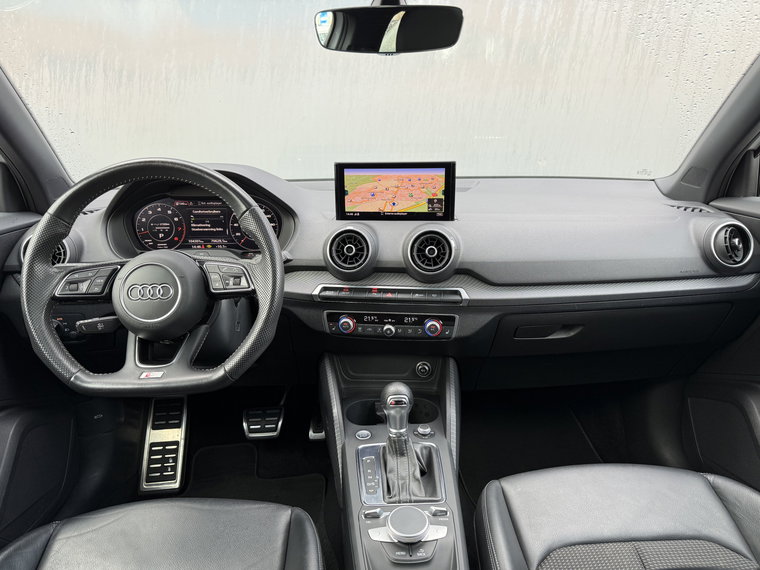 Vehicle Image 30