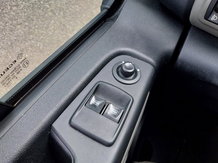 Vehicle Image 27