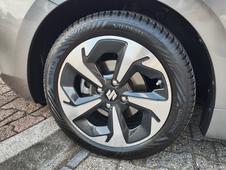 Vehicle Image 39