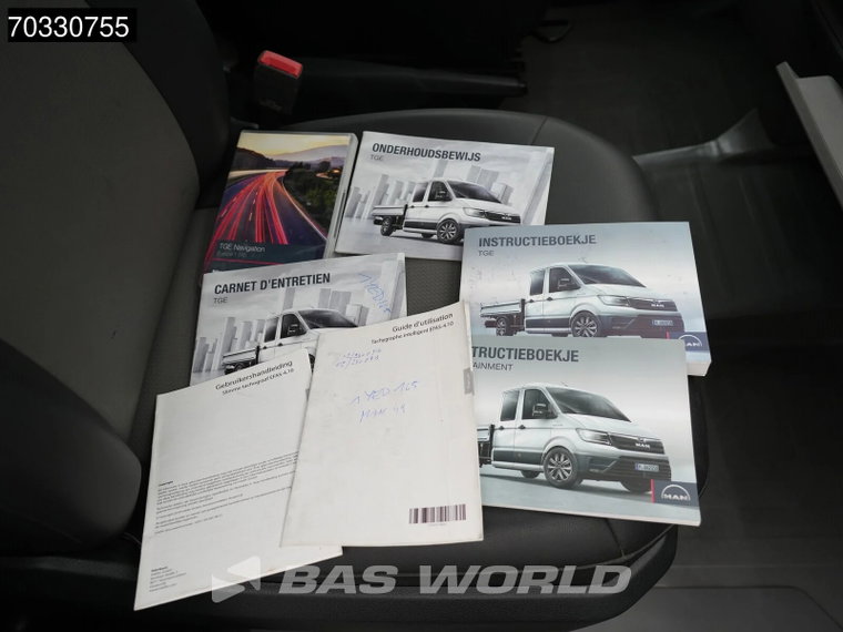 Vehicle Image 36