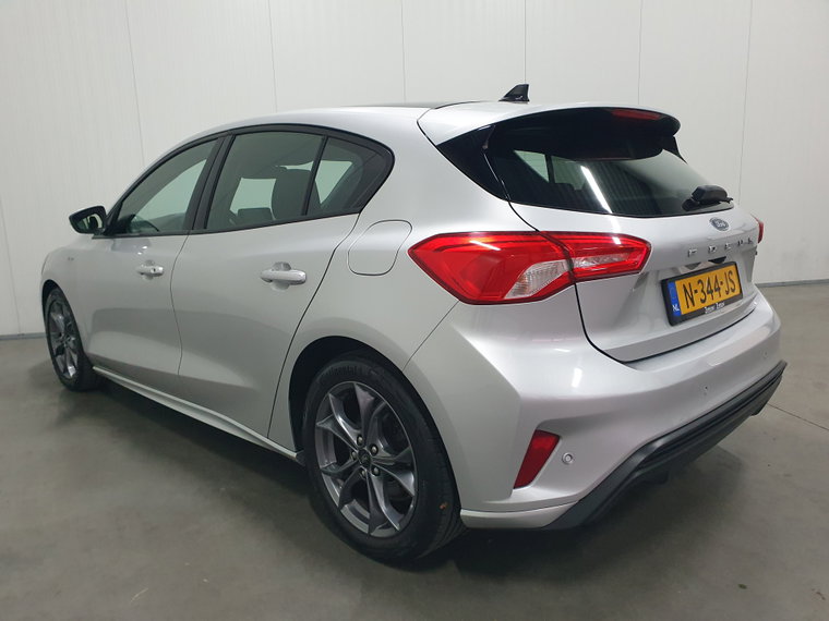 Vehicle Image 19