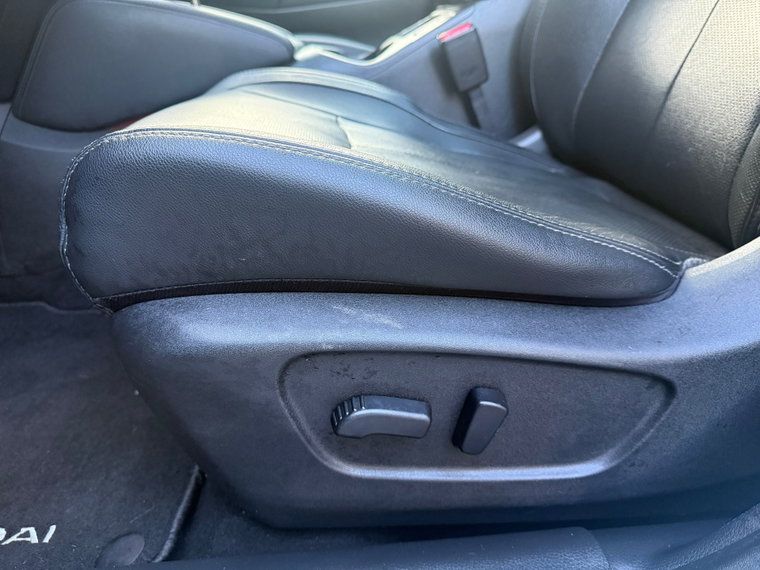 Vehicle Image 40